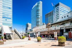 秋葉原駅(電気街口)周辺の様子