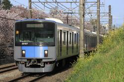 東村山市を走る西武新宿線