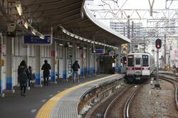 東武伊勢崎線牛田駅ホーム(出典:PIXTA)