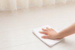 室内をこまめに水拭きする