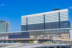 大阪駅周辺の様子(出所:PIXTA)