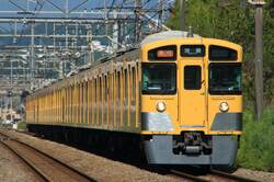 所沢市を走る西武池袋線
